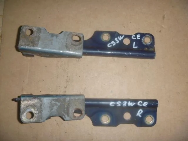 Б.у. петля капота (2шт) MITSUBISHI LANCER CS3W MITSUBISHI LANCER CS3W 4G18 2005