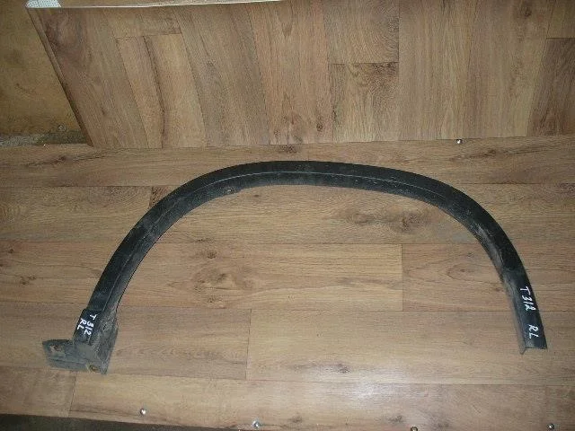 Б.у. расширитель крыла NISSAN X-TRAIL T31 NISSAN X-TRAIL T31 MR20 2011