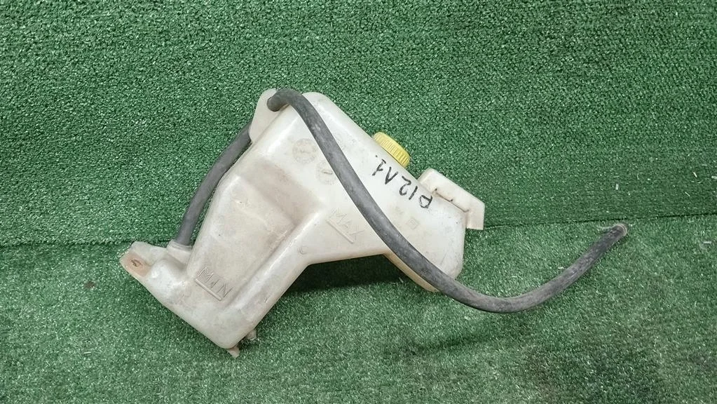 Б.у. бачок расширительный NISSAN PRIMERA P12 NISSAN PRIMERA P12  2002-2007