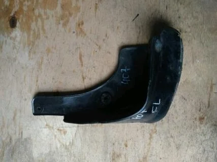 Б.у. брызговик TOYOTA CAMRY V40 ACV40 TOYOTA CAMRY V40 ACV40 2AZ 2006-2011