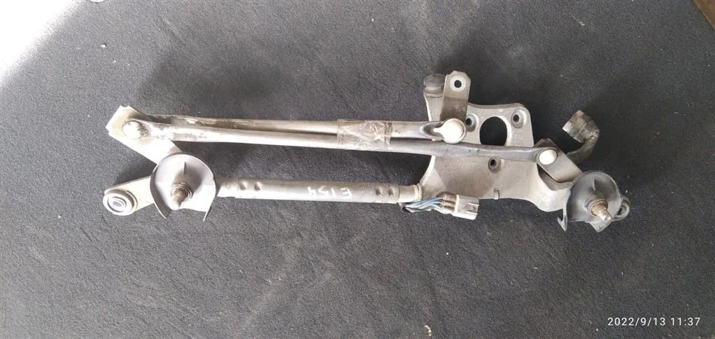 Б.у. трапеция дворников TOYOTA COROLLA ZRE151 TOYOTA COROLLA ZRE151 1ZR-FE 2006-2013