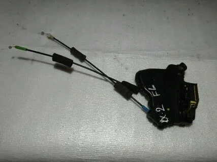 Б.у. замок двери LEXUS RX330 MCU38 LEXUS RX330 MCU38 3.3L 2006