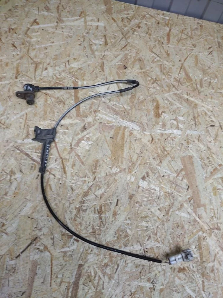 Б.у. датчик abs TOYOTA AVENSIS ZZT251 TOYOTA AVENSIS ZZT251 1ZZ-FE 2003