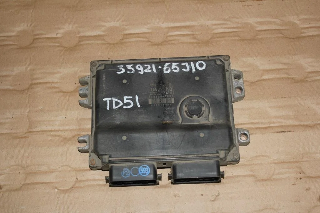 Б.у. блок управления двигателем SUZUKI GRAND VITARA JB420 SUZUKI GRAND VITARA JB420  2005-