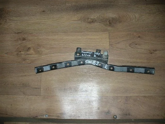 Б.у. усилитель бампера MITSUBISHI OUTLANDER XL CW6W MITSUBISHI OUTLANDER XL CW6W 6B31 2006