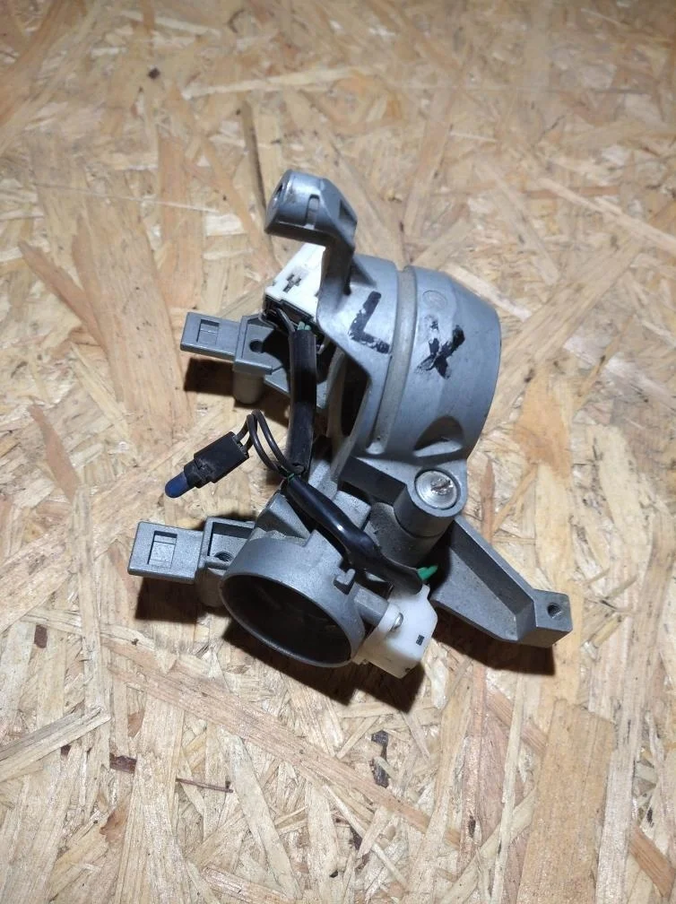 Б.у. замок зажигания MITSUBISHI LANCER CY3A MITSUBISHI LANCER CY3A  2007-