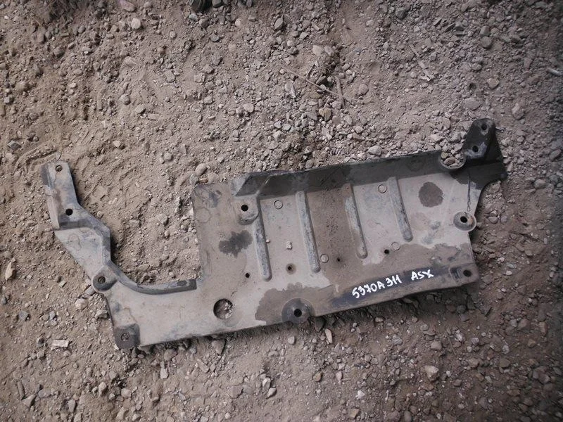 Б.у. защита двигателя пластиковая MITSUBISHI ASX GA2W MITSUBISHI ASX GA2W 4B10 2012