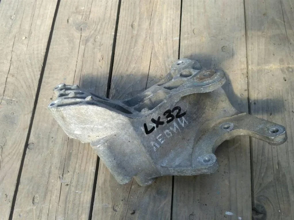 Б.у. кронштейн гидроусилителя MITSUBISHI LANCER CY3A MITSUBISHI LANCER CY3A  2007-