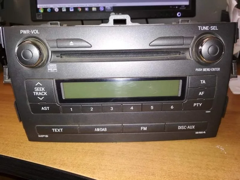 Б.у. магнитола TOYOTA COROLLA ZRE151 TOYOTA COROLLA ZRE151 1ZR-FE 2010