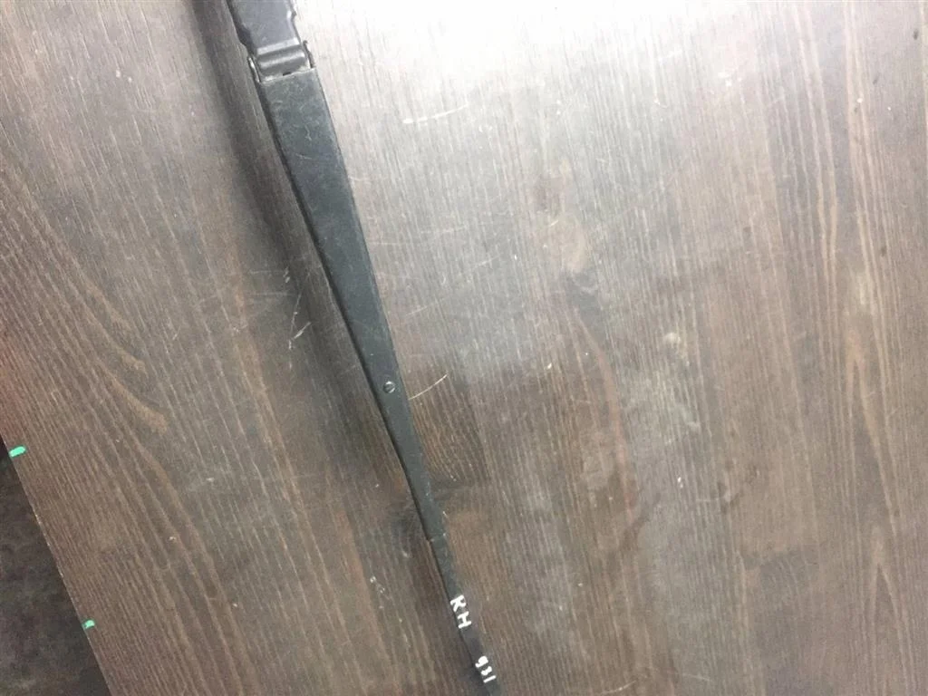 Б.у. поводок стеклоочистителя MITSUBISHI PAJERO V93W MITSUBISHI PAJERO V93W 6G72 2010