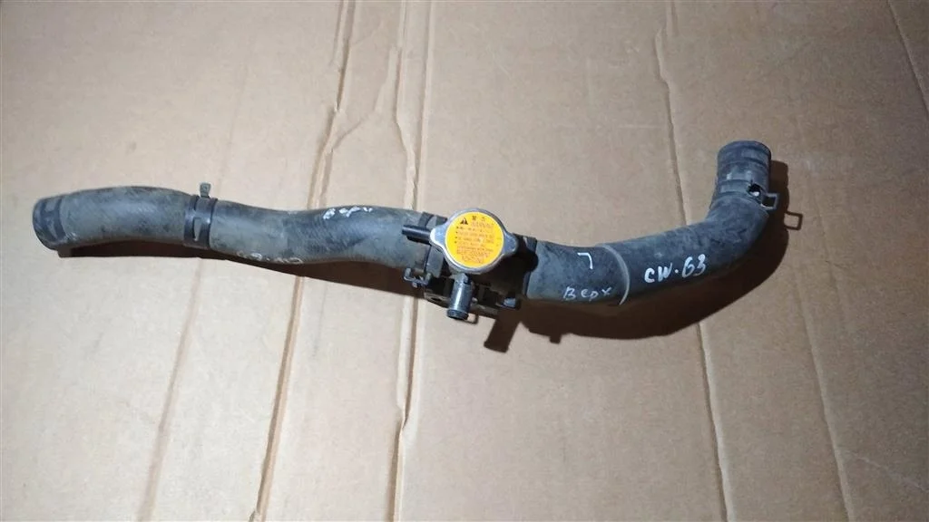 Б.у. горловина радиатора MITSUBISHI OUTLANDER XL CW6W MITSUBISHI OUTLANDER XL CW6W 6B31 2006