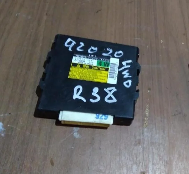 Б.у. блок управления кпп TOYOTA RAV4 ACA30 TOYOTA RAV4 ACA30 1AZ 2006-2012