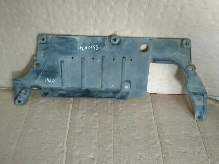 Б.у. защита двигателя пластиковая MITSUBISHI LANCER CY4A MITSUBISHI LANCER CY4A 4B11 2007