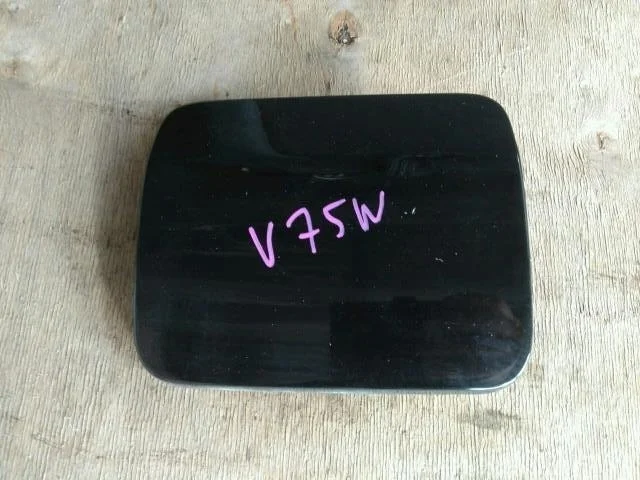 Б.у. лючок бензобака MITSUBISHI PAJERO V75W MITSUBISHI PAJERO V75W 6G74GDI 2002