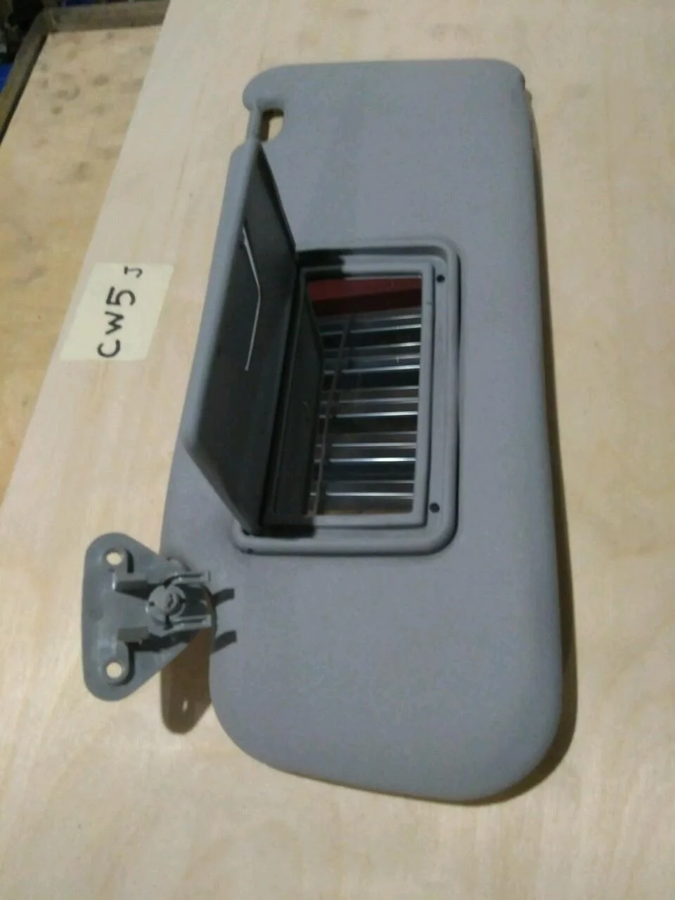 Б.у. козырёк MITSUBISHI OUTLANDER XL CW5W MITSUBISHI OUTLANDER XL CW5W 4B12 2006