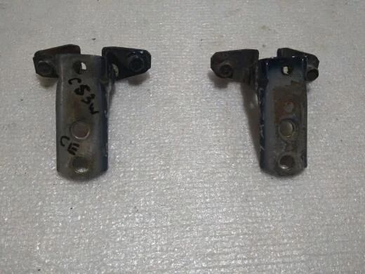 Б.у. петля двери MITSUBISHI LANCER CS3W MITSUBISHI LANCER CS3W 4G18 2005