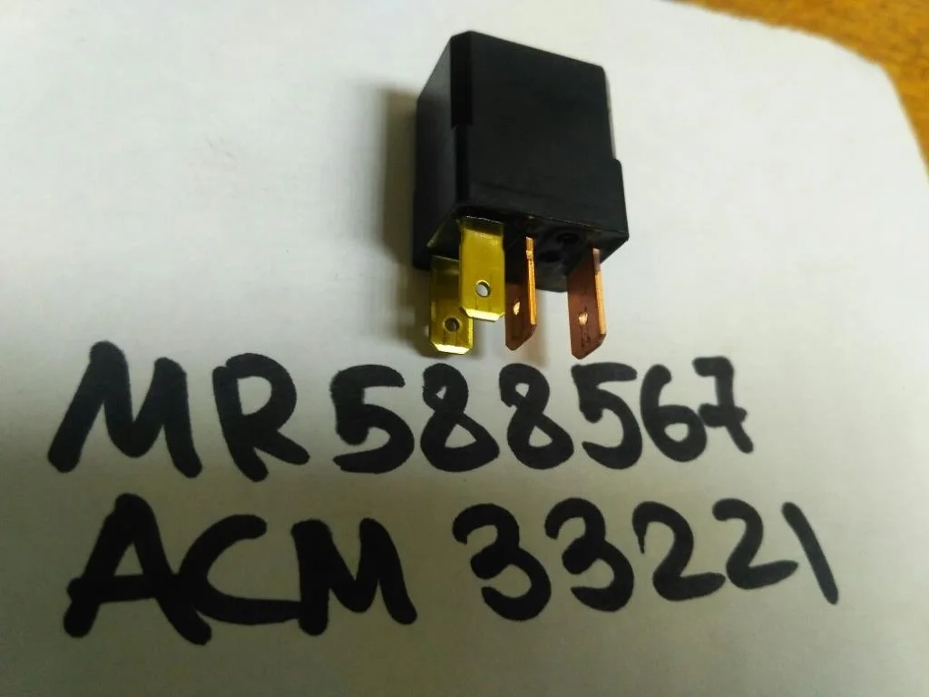 Б.у. реле MITSUBISHI mitsubishi MITSUBISHI mitsubishi