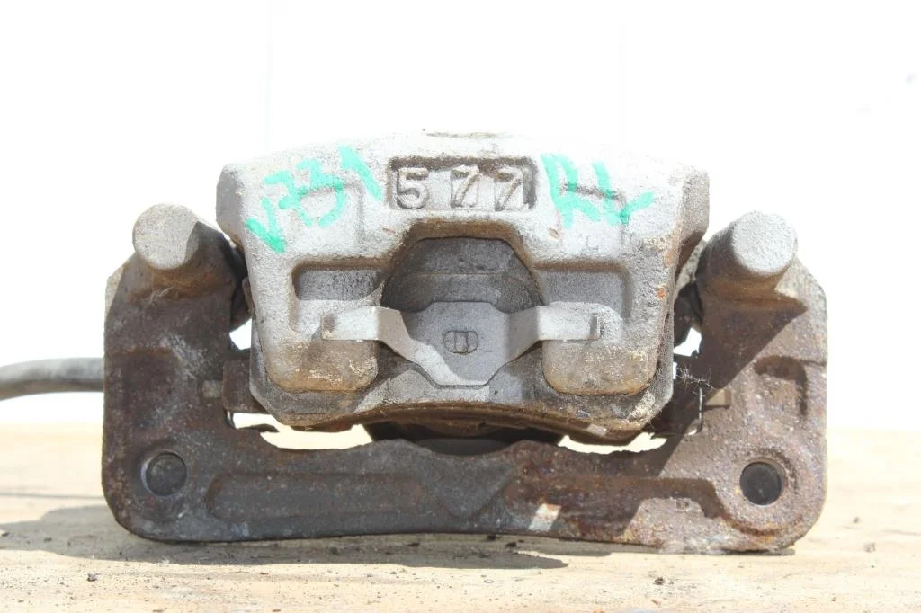 Б.у. суппорт MITSUBISHI PAJERO V73W MITSUBISHI PAJERO V73W 6G72 2005