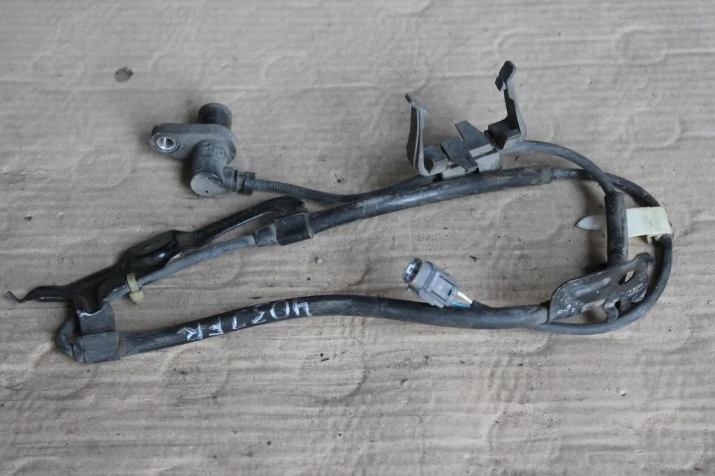 Б.у. датчик abs TOYOTA CAMRY V40 ACV40 TOYOTA CAMRY V40 ACV40 2AZ 2008