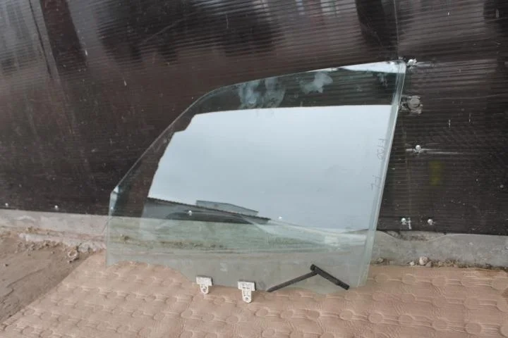 Б.у. стекло двери NISSAN JUKE F15E NISSAN JUKE F15E MR16DDT 2012