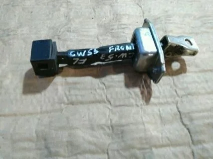 Б.у. ограничитель двери MITSUBISHI OUTLANDER XL CW5W MITSUBISHI OUTLANDER XL CW5W 4B12 2006-2012