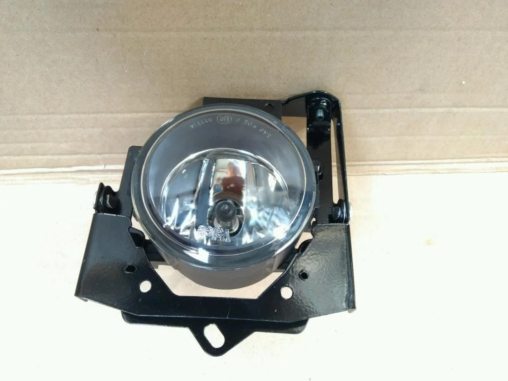 Б.у. фара противотуманная MITSUBISHI OUTLANDER XL CW6W MITSUBISHI OUTLANDER XL CW6W 6B31 2006-2012