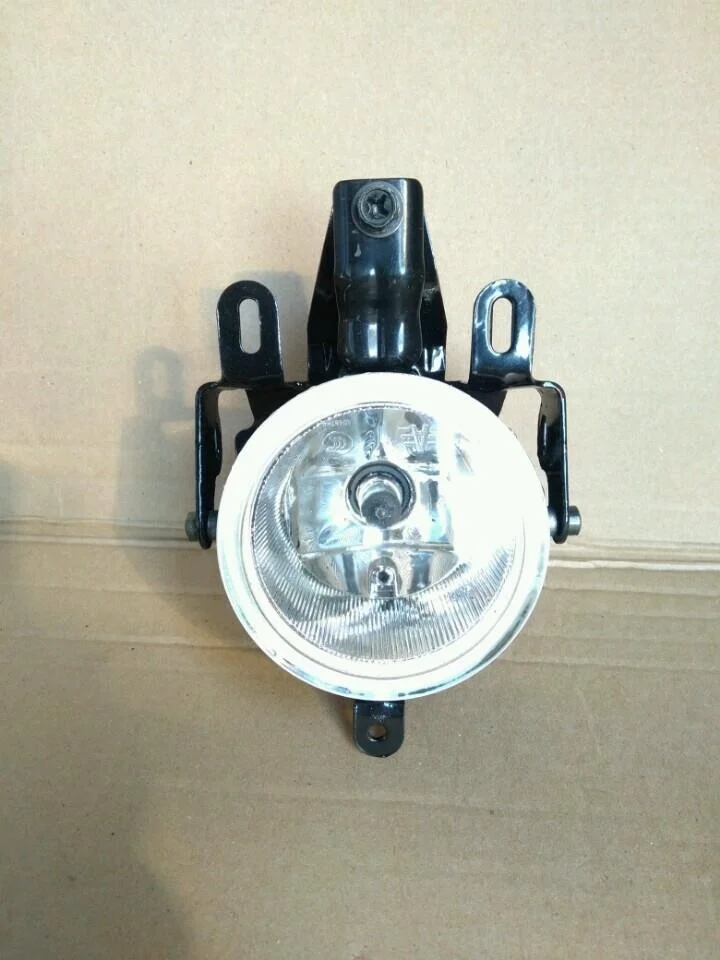 Б.у. фара противотуманная MITSUBISHI PAJERO V75W MITSUBISHI PAJERO V75W 6G74 2000-2006