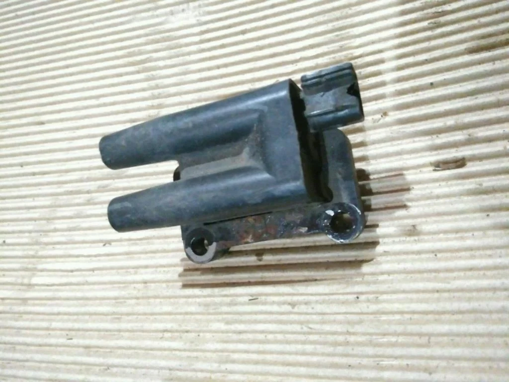 Б.у. катушка зажигания MITSUBISHI PAJERO SPORT K96W MITSUBISHI PAJERO SPORT K96W 6G72 1998-2009