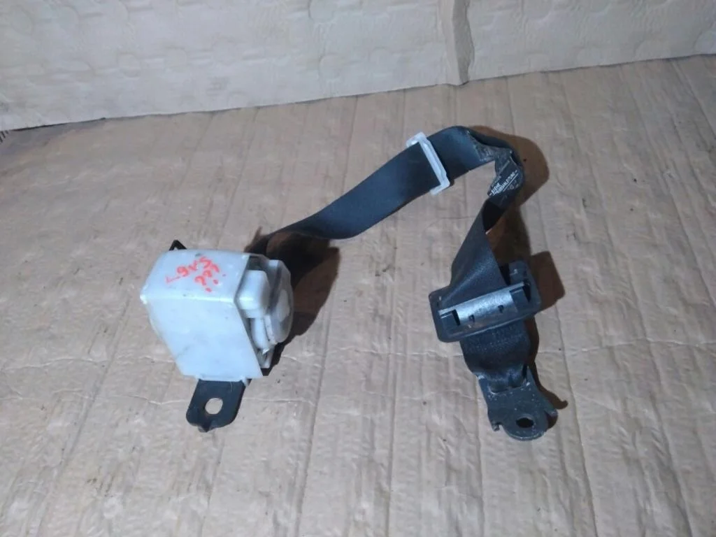 Б.у. ремень безопасности MITSUBISHI LANCER CS3A MITSUBISHI LANCER CS3A  2000-2011