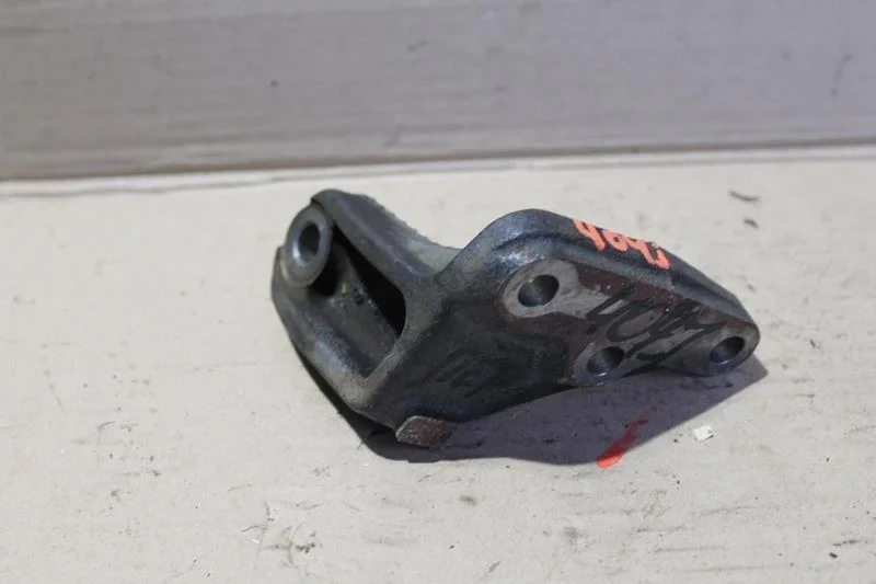 Б.у. кронштейн опоры двигателя TOYOTA CAMRY V40 ACV40 TOYOTA CAMRY V40 ACV40 2AZ 2007