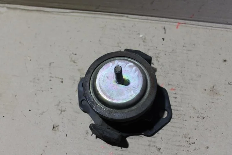 Б.у. опора двигателя MITSUBISHI PAJERO V75W MITSUBISHI PAJERO V75W 6G74 2004