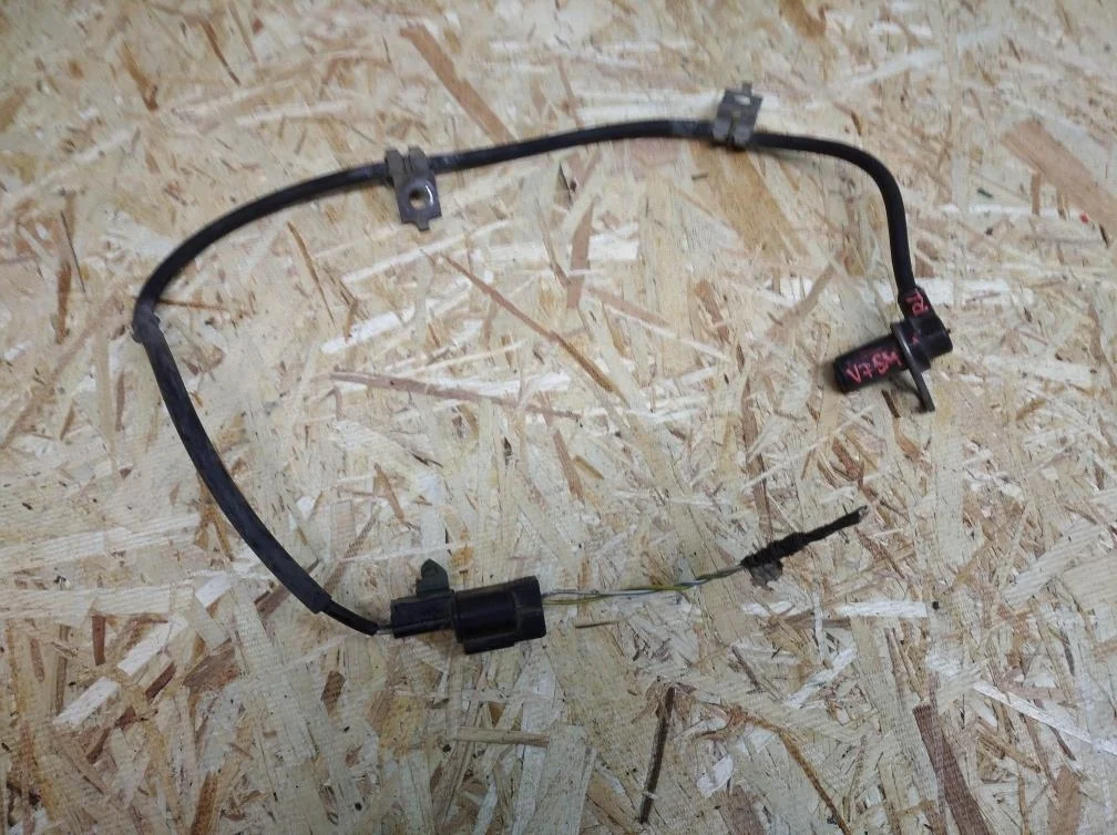 Б.у. датчик abs MITSUBISHI PAJERO V75W MITSUBISHI PAJERO V75W 6G74 2004