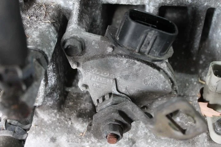 Б.у. датчик положения селектора кпп TOYOTA NOAH AZR60 TOYOTA NOAH AZR60 1AZ-FSE 2004