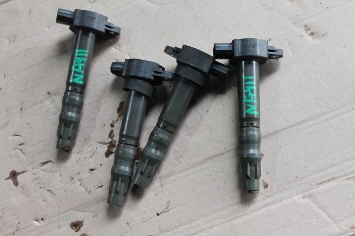 Б.у. катушка зажигания MITSUBISHI GRANDIS NA4W MITSUBISHI GRANDIS NA4W 4G69 2004