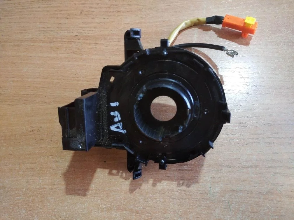 Б.у. шлейф рулевой TOYOTA AURIS ZRE150 TOYOTA AURIS ZRE150 2ZRFE 2008