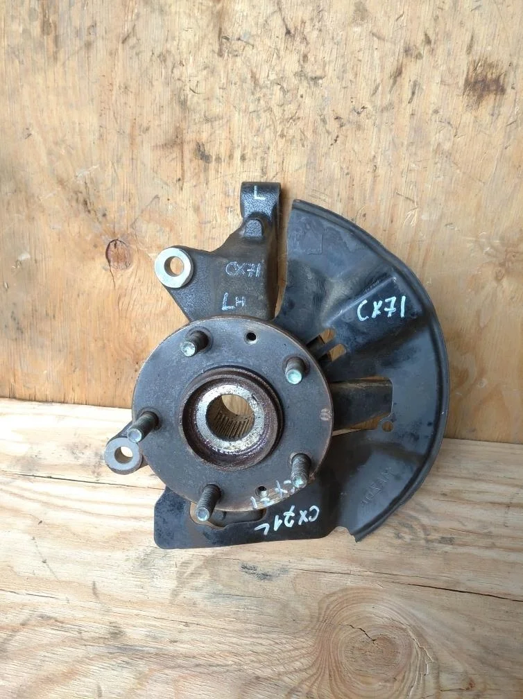 Б.у. кулак поворотный MAZDA CX7 ER8 MAZDA CX7 ER8 L3 2010