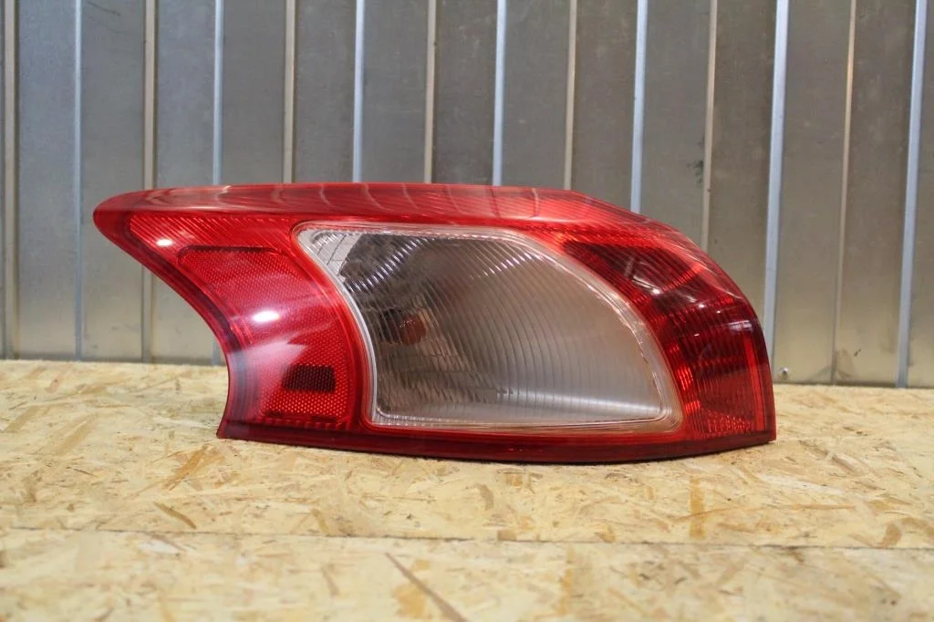 Б.у. фонарь наружный MITSUBISHI LANCER CX3A MITSUBISHI LANCER CX3A 4B10 2010