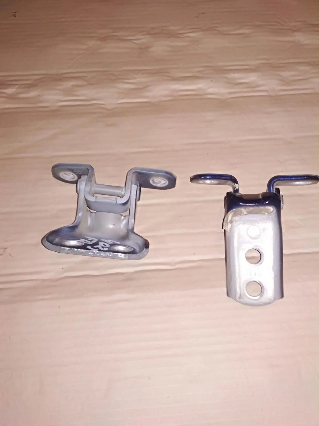 Б.у. петля двери TOYOTA CAMRY V40 ACV40 TOYOTA CAMRY V40 ACV40 2AZ 2008