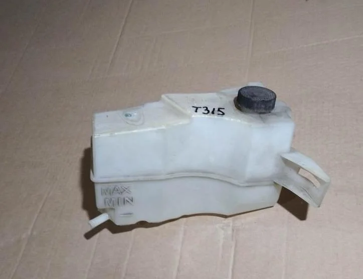 Б.у. бачок расширительный NISSAN X-TRAIL T31 NISSAN X-TRAIL T31 QR25 2007