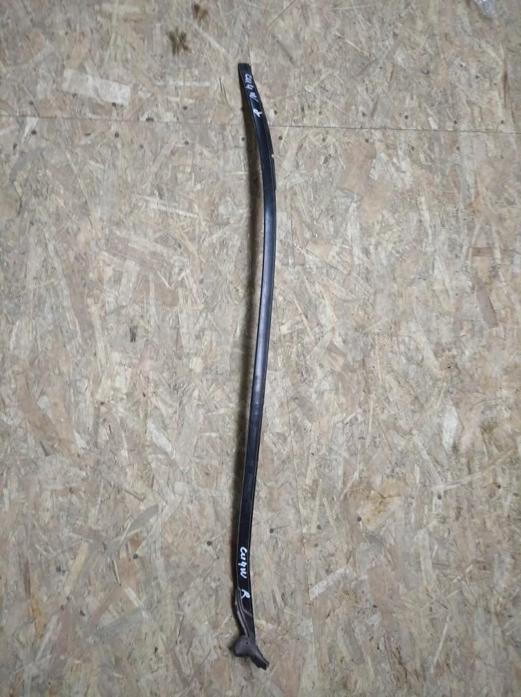 Б.у. молдинг лобового стекла MITSUBISHI AIRTREK CU4W MITSUBISHI AIRTREK CU4W 4G64GDI 2002