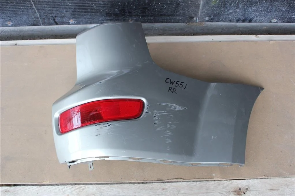Б.у. клык бампера MITSUBISHI OUTLANDER XL CW5W MITSUBISHI OUTLANDER XL CW5W 4B12 2008