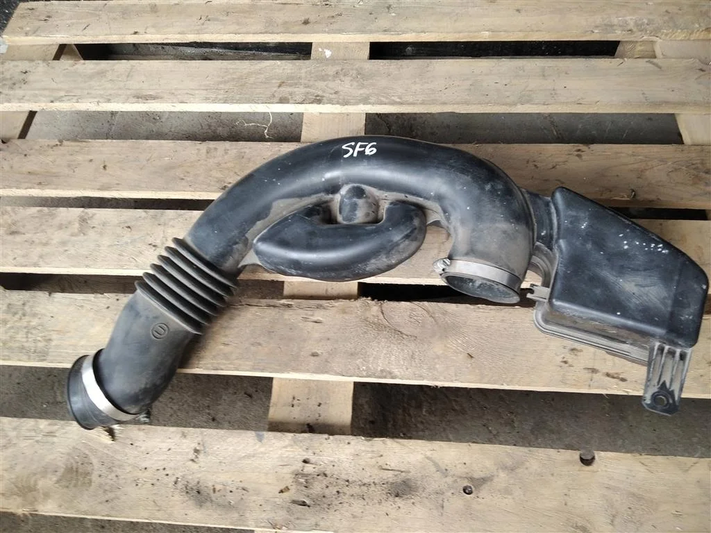 Б.у. патрубок воздушного фильтра SUBARU FORESTER S12 SUBARU FORESTER S12 FB25 2011