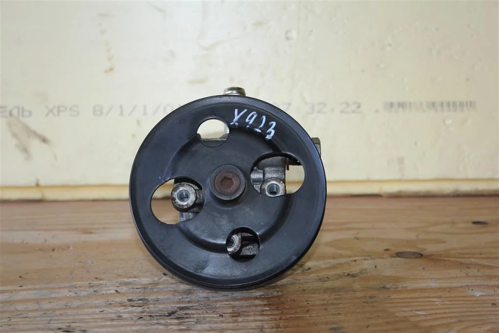 Б.у. насос гидроусилителя SUZUKI  XL7 JA627 SUZUKI XL7 JA627 H27A