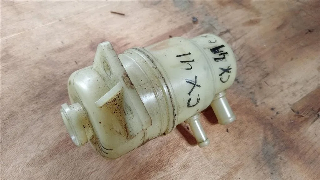 Б.у. бачок гидроусилителя MITSUBISHI LANCER CX4A MITSUBISHI LANCER CX4A 4B11 2008