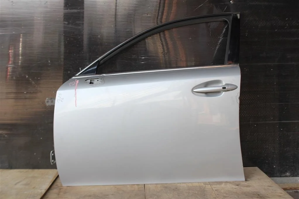 Б.у. дверь LEXUS IS250 GSE20 LEXUS IS250 GSE20 4GRFSE 2006