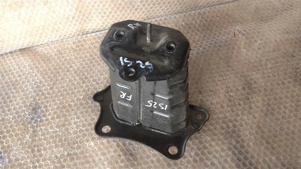 Б.у. кронштейн усилителя бампера перед LEXUS IS250 GSE20 LEXUS IS250 GSE20 4GRFSE 2006