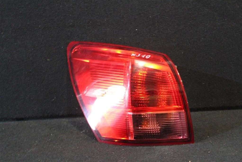 Б.у. фонарь наружный NISSAN QASHQAI J10 NISSAN QASHQAI J10 MR20DE 2008