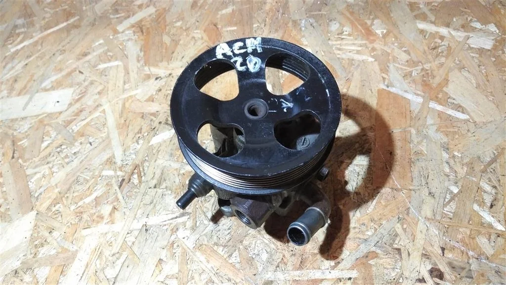 Б.у. насос гидроусилителя TOYOTA IPSUM ACM21 TOYOTA IPSUM ACM21 2AZ 2002