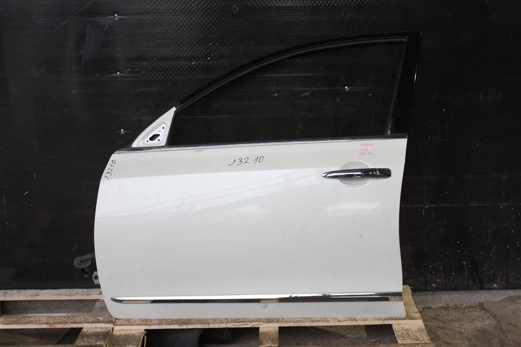 Б.у. дверь NISSAN TEANA J32 NISSAN TEANA J32 VQ25 2010