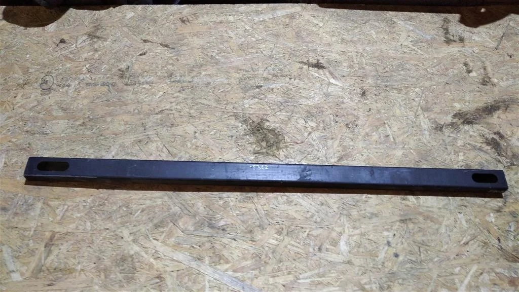 Б.у. усилитель бампера переднего NISSAN X-TRAIL T30 NISSAN X-TRAIL T30 QR20 2004